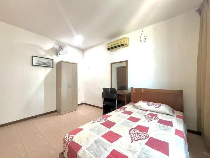 Apartment for Rent at Pusat Perniagaan Jalan Raja Uda - Hekenh Lee - Bedroom - PropertyGuru.com.my