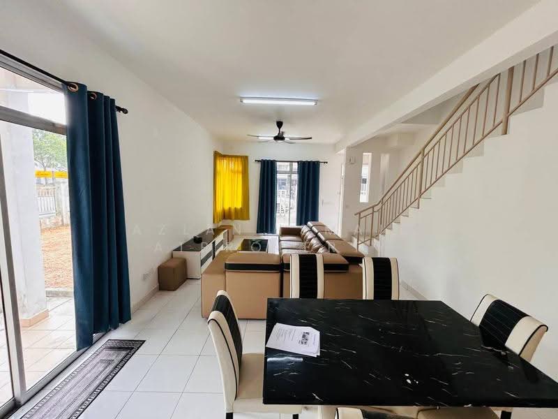 2-storey Terraced House for Sale in Taman Bestari Perdana (Pasir Gudang) - Azlan Ismail aiproperty - Living Room - PropertyGuru.com.my