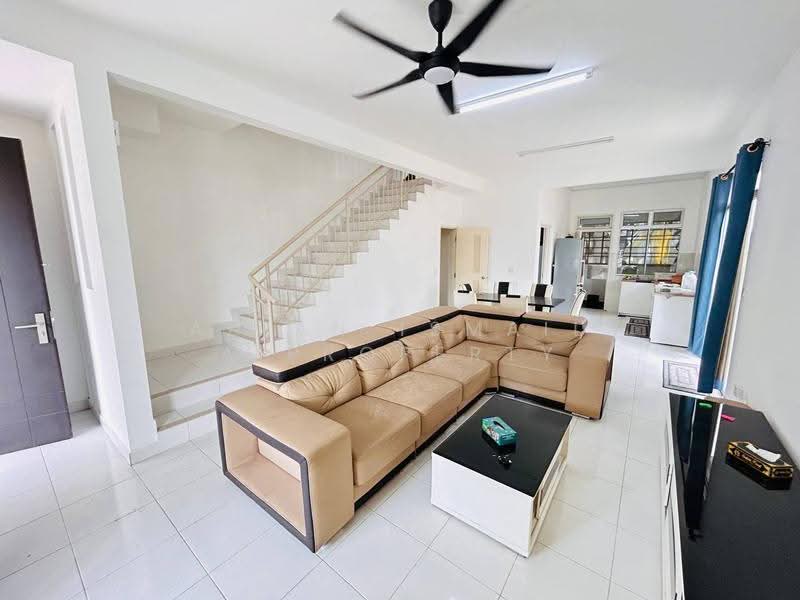 2-storey Terraced House for Sale in Taman Bestari Perdana (Pasir Gudang) - Azlan Ismail aiproperty - Living Room - PropertyGuru.com.my