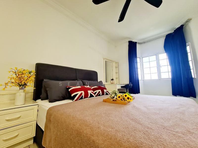 Condominium for Sale at Endah Regal Condominium - Sean Chia - Bedroom - PropertyGuru.com.my