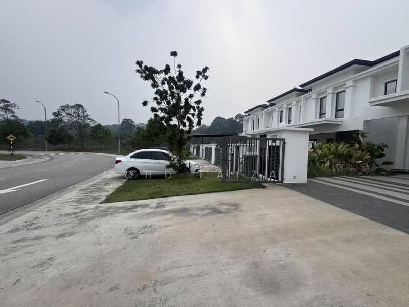 Rumah Teres 2-Tingkat untuk Disewa di Bandar Baru Bangi (Selangor) - Mohd Faizal - Exterior - PropertyGuru.com.my