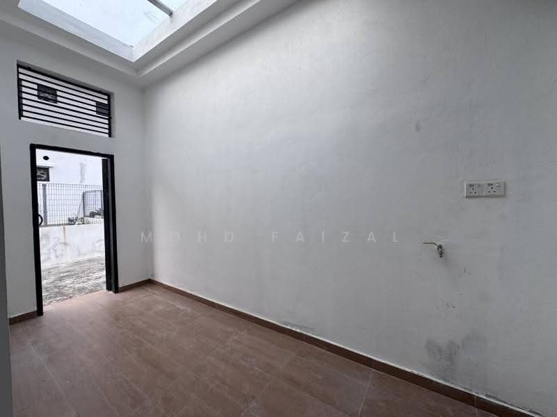 Rumah Teres 2-Tingkat untuk Disewa di Bandar Baru Bangi (Selangor) - Mohd Faizal - Entrance - PropertyGuru.com.my