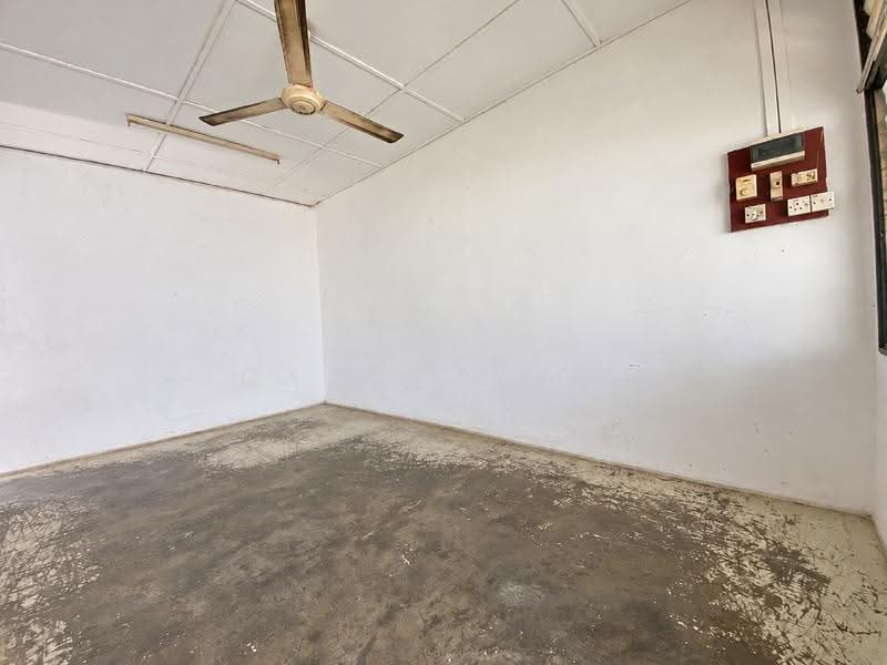 1-storey Terraced House for Sale in Taman Canning (Ipoh) - Qazin Khoo - Interior - PropertyGuru.com.my