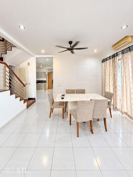Semi-Detached House for Sale in Setia Damai (Setia Alam) - Alwin Lee - Dining Room - PropertyGuru.com.my