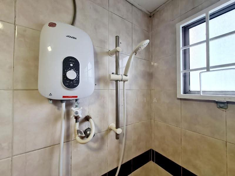 Condominium for Sale at Endah Regal Condominium - Sean Chia - Bathroom - PropertyGuru.com.my