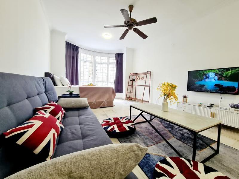 Condominium for Sale at Endah Regal Condominium - Sean Chia - Living Room - PropertyGuru.com.my