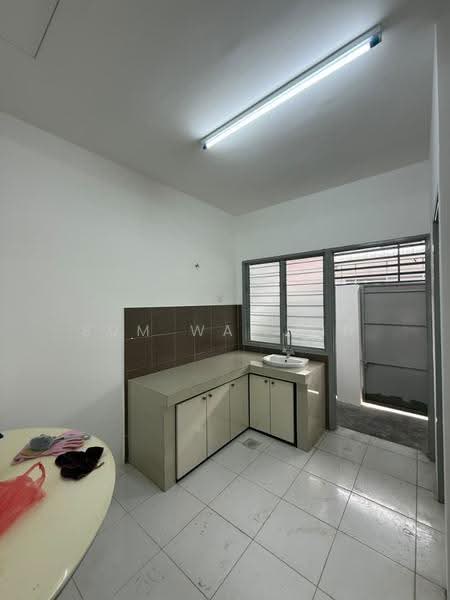 1.5-storey Terraced House for Rent in Taman Pengkalan Barat (Ipoh) - Sum Wai Kin - Kitchen - PropertyGuru.com.my