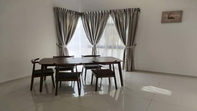 Rumah Banglo untuk Disewa di Iskandar Puteri (Nusajaya) (Johor) - JP Lee - Dining Room - PropertyGuru.com.my