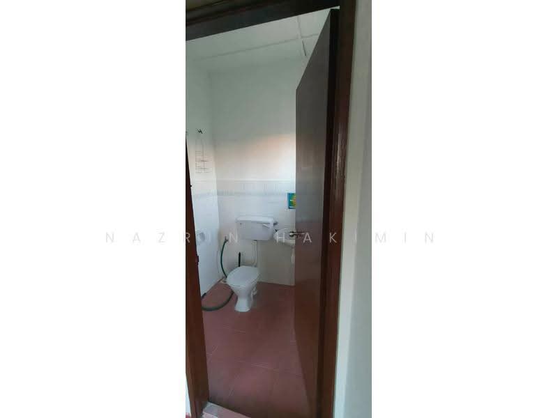 Rumah Teres untuk Dijual di Rawang (Selangor) - Nazrin Hakimin - Bathroom - PropertyGuru.com.my