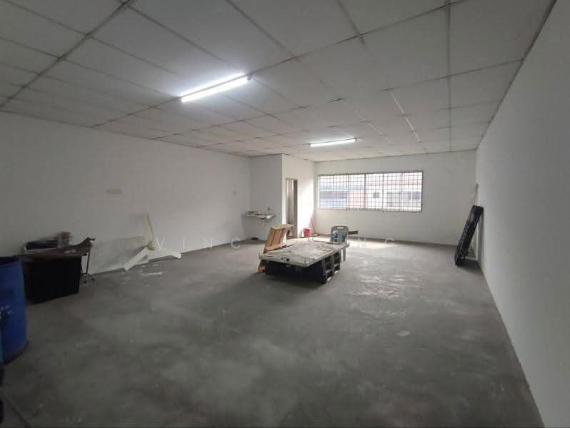 Retail Space for Sale in Taman Desa Cheng Perdana (Cheng) - Vinc Pheng - Interior - PropertyGuru.com.my