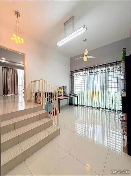 Semi-Detached House for Sale in Setia Damai (Setia Alam) - Loke . - Living Room - PropertyGuru.com.my