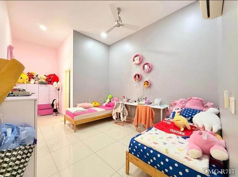 Semi-Detached House for Sale in Setia Damai (Setia Alam) - Loke . - Bedroom - PropertyGuru.com.my