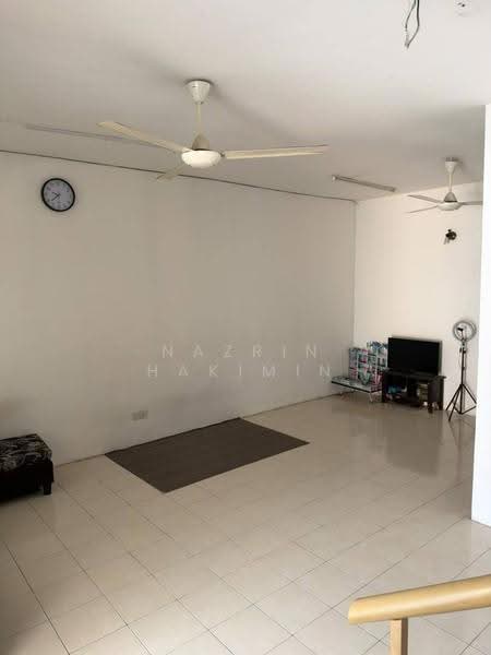 2-storey Terraced House for Sale in Setia Alam (Selangor) - Nazrin Hakimin - Living Room - PropertyGuru.com.my