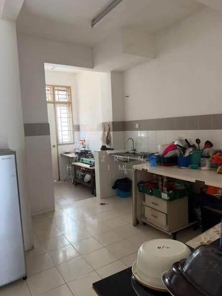 2-storey Terraced House for Sale in Setia Alam (Selangor) - Nazrin Hakimin - Kitchen - PropertyGuru.com.my