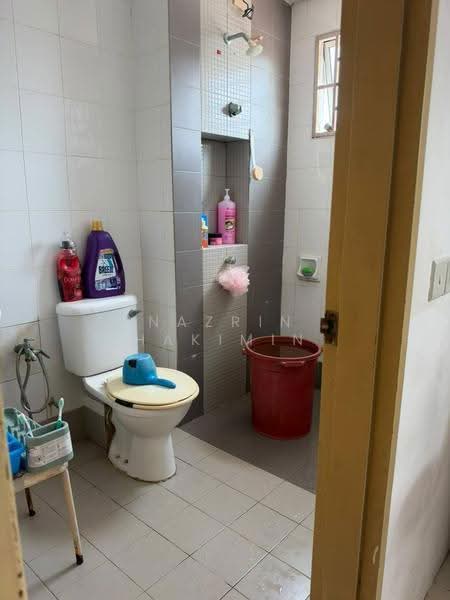 2-storey Terraced House for Sale in Setia Alam (Selangor) - Nazrin Hakimin - Bathroom - PropertyGuru.com.my