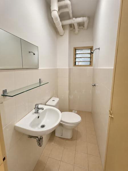 Pangsapuri untuk Disewa di Pangsapuri Sri Cempaka - Fiqri Hazim Rozmi - Bathroom - PropertyGuru.com.my