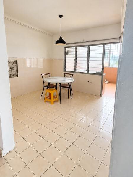 Pangsapuri untuk Disewa di Sri Pinang Villa - Jeev Syds - Dining Room - PropertyGuru.com.my