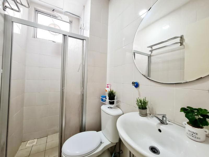 Service Residence for Sale at Serviced Residence @ Casa Tiara - Sean Chia - Bathroom - PropertyGuru.com.my