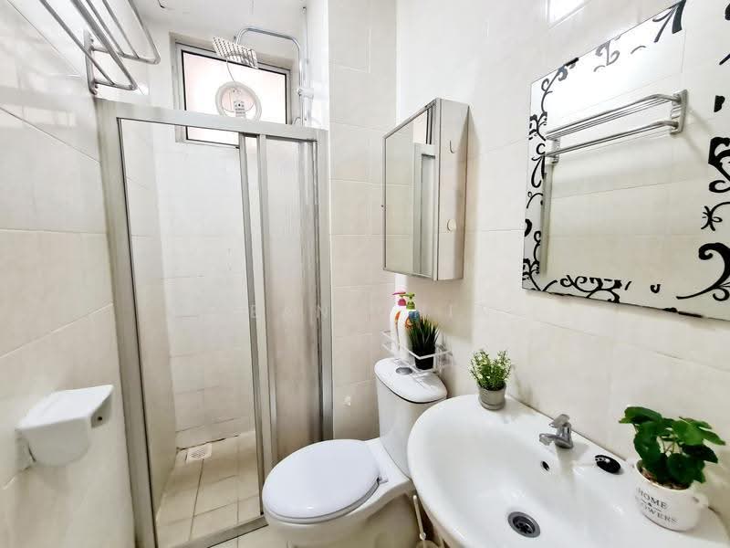 Service Residence for Sale at Serviced Residence @ Casa Tiara - Sean Chia - Bathroom - PropertyGuru.com.my
