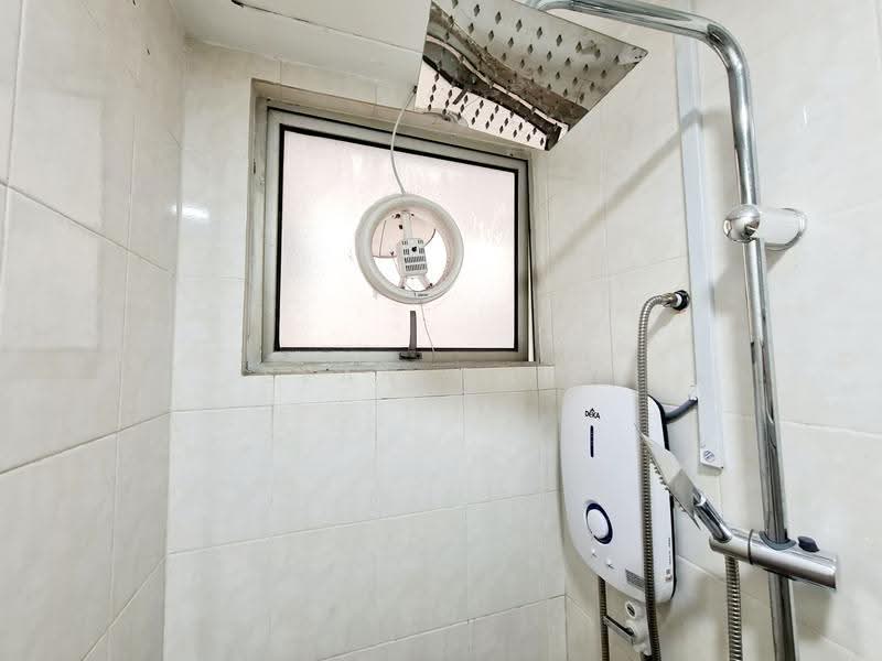 Service Residence for Sale at Serviced Residence @ Casa Tiara - Sean Chia - Bathroom - PropertyGuru.com.my