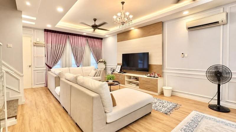 2-storey Terraced House for Sale in Kajang (Selangor) - Alif Saad - Living Room - PropertyGuru.com.my