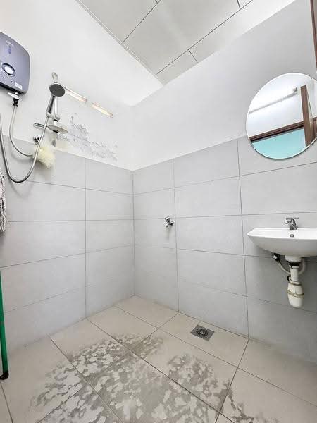Rumah Banglo untuk Dijual di Batu Caves (Kuala Lumpur) - Amirul Nasyriq - Bathroom - PropertyGuru.com.my