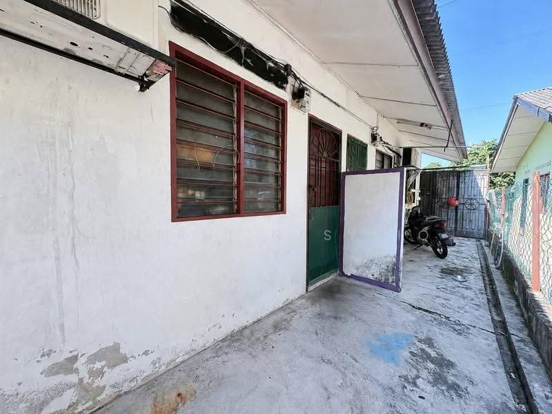 Rumah Banglo untuk Dijual di Batu Caves (Kuala Lumpur) - Amirul Nasyriq - Exterior - PropertyGuru.com.my