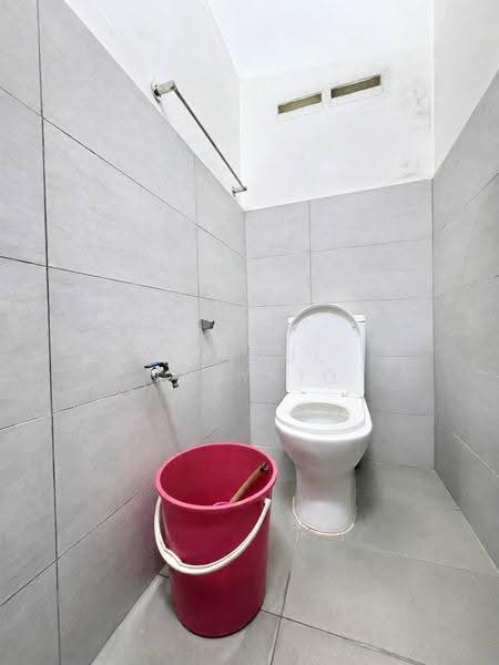 Rumah Banglo untuk Dijual di Batu Caves (Kuala Lumpur) - Amirul Nasyriq - Bathroom - PropertyGuru.com.my
