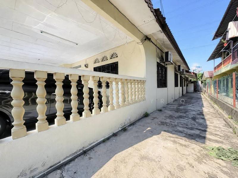 Rumah Banglo untuk Dijual di Batu Caves (Kuala Lumpur) - Amirul Nasyriq - Exterior - PropertyGuru.com.my