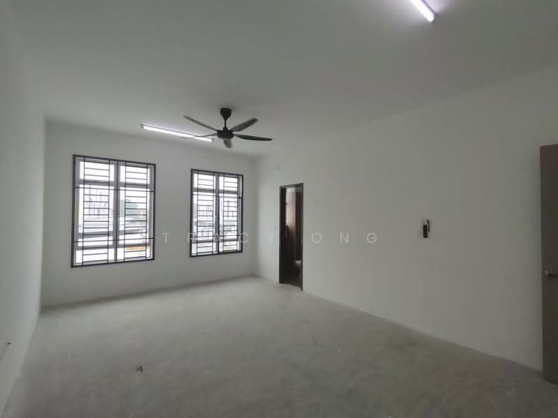Rumah Teres 2-Tingkat untuk Disewa di Bandar Dato Onn (Tebrau) - Tracy Ong - Living Room - PropertyGuru.com.my