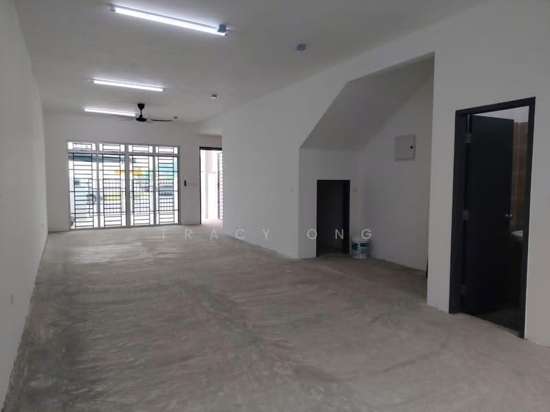 Rumah Teres 2-Tingkat untuk Disewa di Bandar Dato Onn (Tebrau) - Tracy Ong - Living Room - PropertyGuru.com.my
