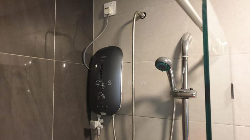 Service Residence for Rent at Avenue D'Vogue - CS OW - Bathroom - PropertyGuru.com.my