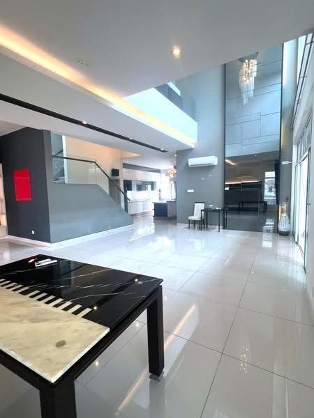 Rumah Banglo untuk Dijual di Taman Suria (Johor Bahru) - Karl Lim - Living Room - PropertyGuru.com.my