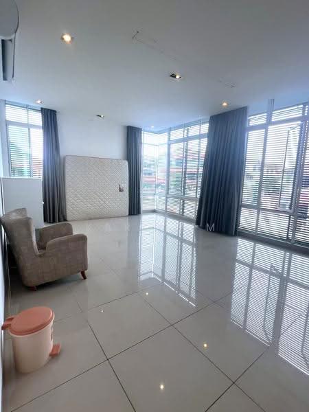 Rumah Banglo untuk Dijual di Taman Suria (Johor Bahru) - Karl Lim - PropertyGuru.com.my