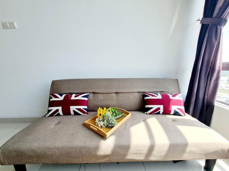 Kediaman Servis untuk Dijual di Vega Residensi 1 - Sean Chia - Living Room - PropertyGuru.com.my