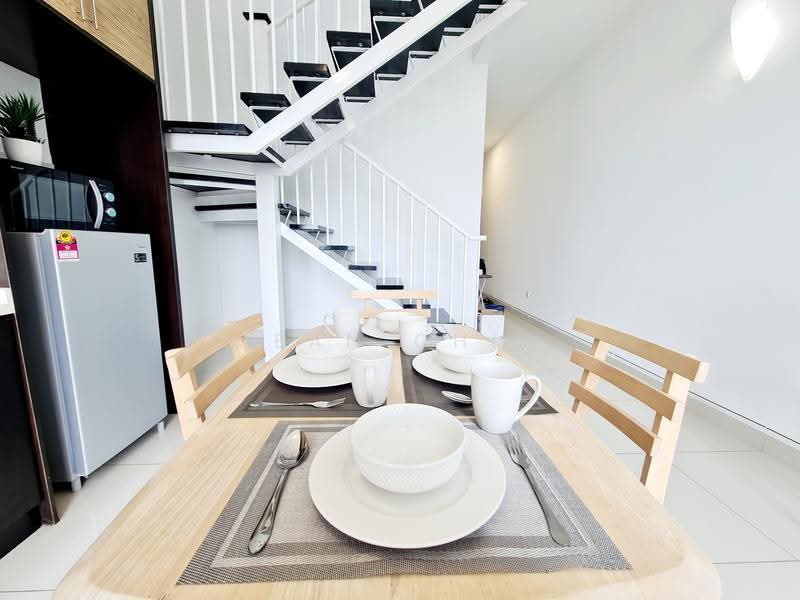 Kediaman Servis untuk Dijual di Vega Residensi 1 - Sean Chia - Dining Room - PropertyGuru.com.my