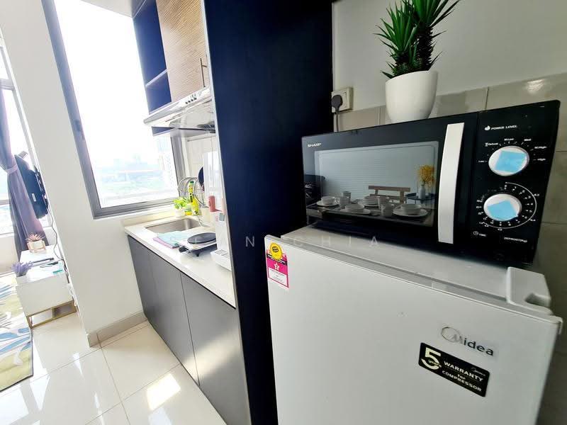 Kediaman Servis untuk Dijual di Vega Residensi 1 - Sean Chia - Kitchen - PropertyGuru.com.my