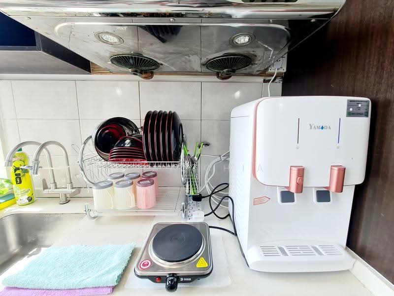 Kediaman Servis untuk Dijual di Vega Residensi 1 - Sean Chia - Kitchen - PropertyGuru.com.my