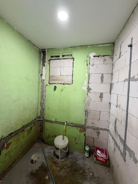 2-storey Terraced House for Sale in Taman Skudai Baru (Skudai) - Daniel Yong - Bathroom - PropertyGuru.com.my
