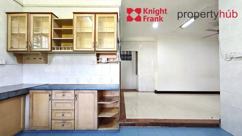 Rumah Berkembar untuk Dijual di Taman Kingfisher (Kota Kinabalu) - Bruce Fong - Kitchen - PropertyGuru.com.my