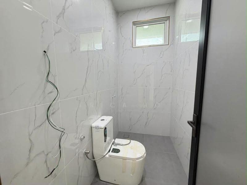 Semi-Detached House for Sale in Taman Mount Austin (Tebrau) - Erica Ho - Bathroom - PropertyGuru.com.my