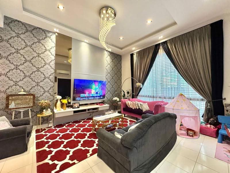 2-storey Terraced House for Sale in Bandar Bukit Raja (Klang) - Nazrin Hakimin - Living Room - PropertyGuru.com.my