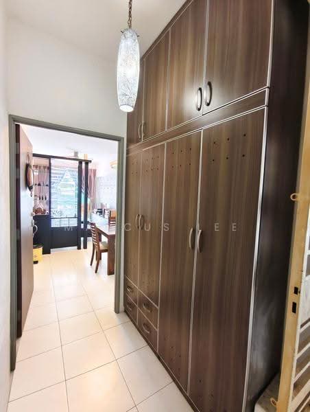 Pangsapuri untuk Dijual di Pinang Laguna - Marcus Lee - Corridor - PropertyGuru.com.my