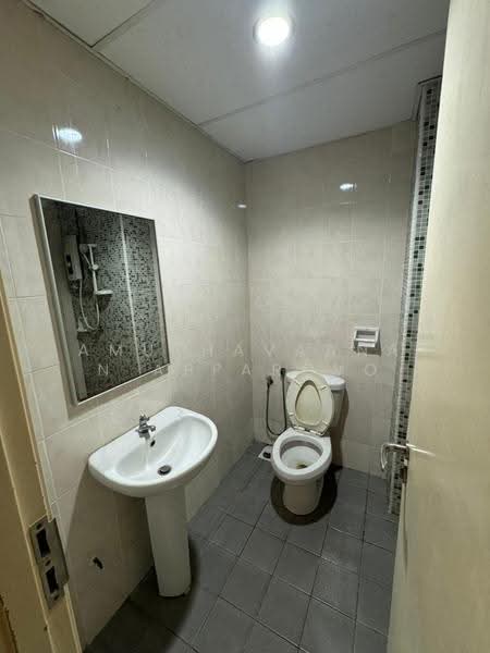 Kediaman Servis untuk Disewa di Metropolitan Square Service Residence - Amuthavaanan Apparovo - Bathroom - PropertyGuru.com.my