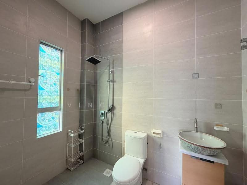 Rumah Berkembar untuk Dijual di Taman Limbongan Jaya (Klebang) - Vinc Pheng - Bathroom - PropertyGuru.com.my