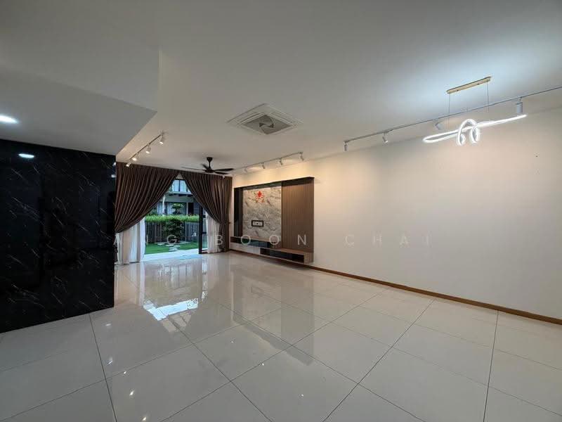 Rumah Teres 2-Tingkat untuk Disewa di Senibong (Permas Jaya) - Ang Boon Chai - Living Room - PropertyGuru.com.my