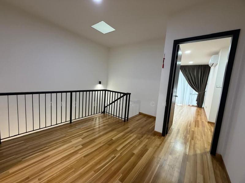 Rumah Teres 2-Tingkat untuk Disewa di Senibong (Permas Jaya) - Ang Boon Chai - Corridor - PropertyGuru.com.my