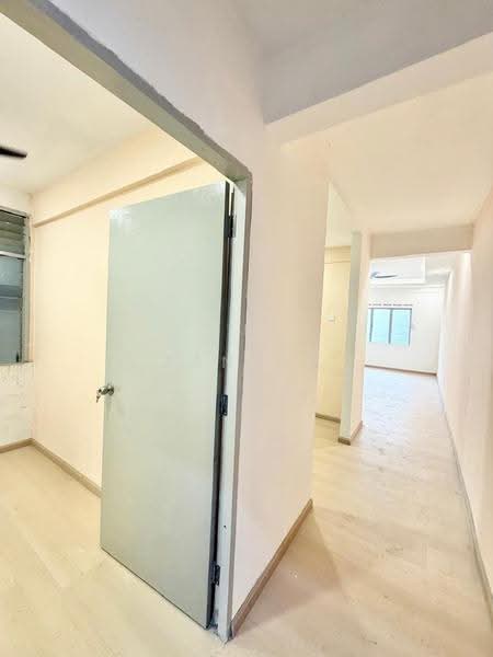 Rumah Flat untuk Dijual di Taman Bukit Tropika - JAN AU - Interior - PropertyGuru.com.my