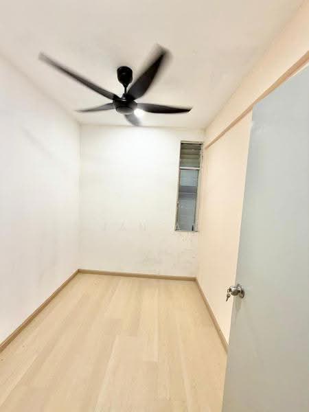 Rumah Flat untuk Dijual di Taman Bukit Tropika - JAN AU - Interior - PropertyGuru.com.my