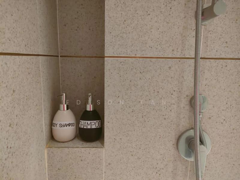 Kediaman Servis untuk Disewa di Millerz Square Serviced Residence - Edison Tan - Bathroom - PropertyGuru.com.my